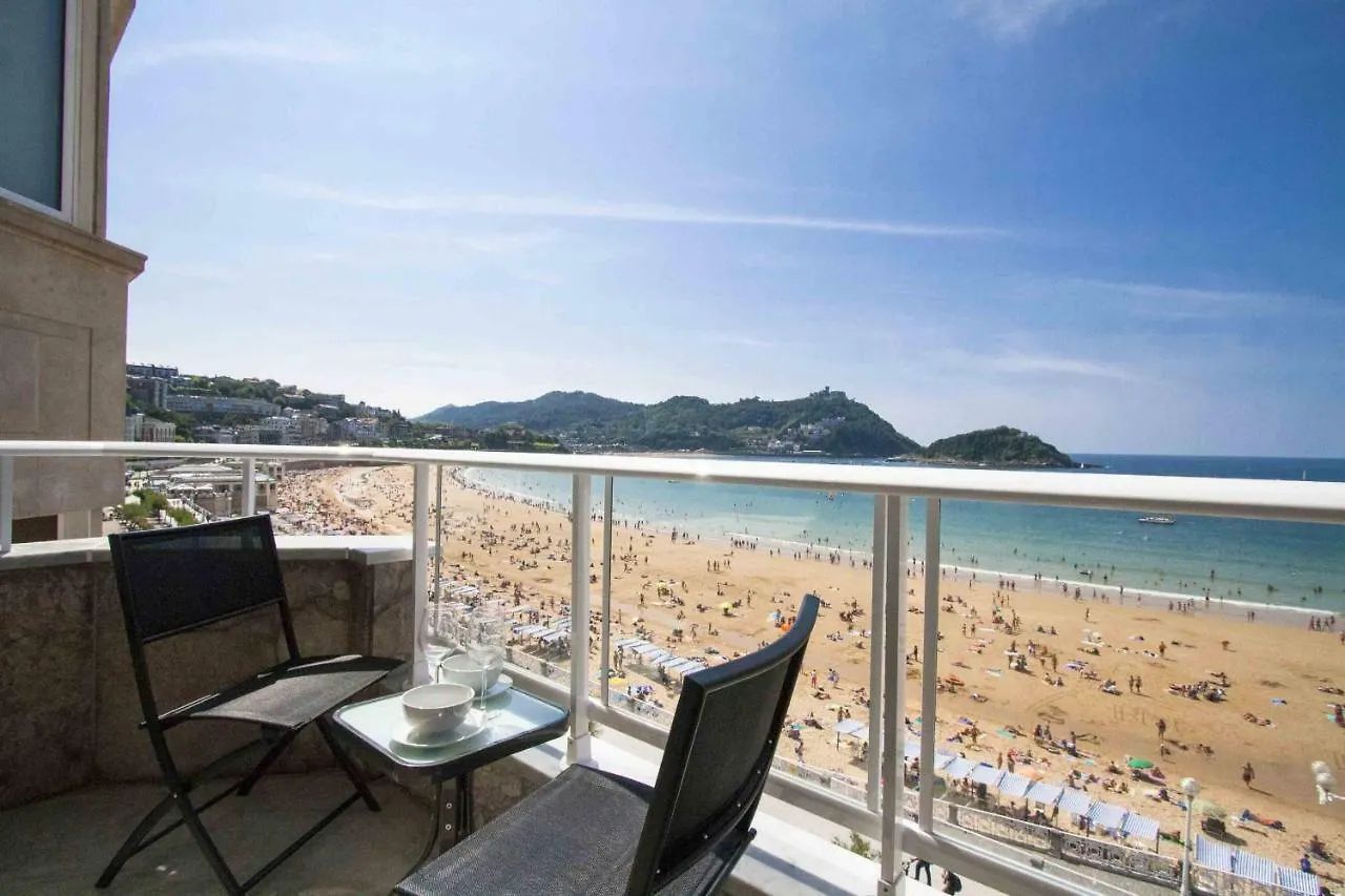 The Rentals Collection | Bellavista San Sebastian 0*,